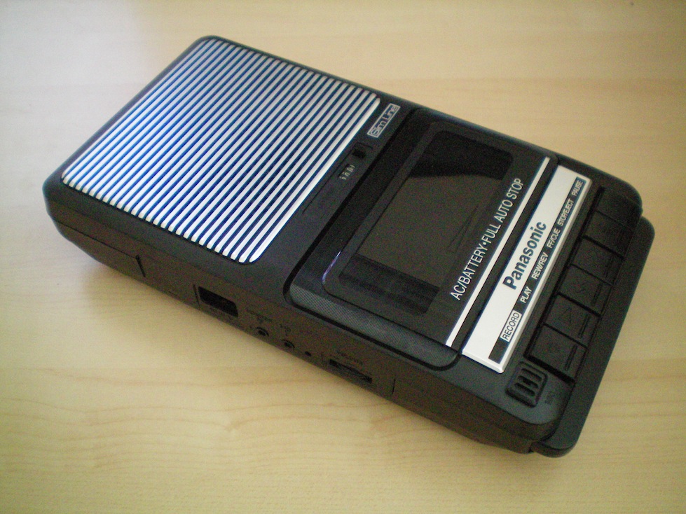 Panasonic RQ-2102